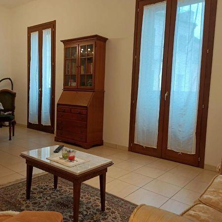 Le Ginestre Apartment ซุลโมนา ภายนอก รูปภาพ