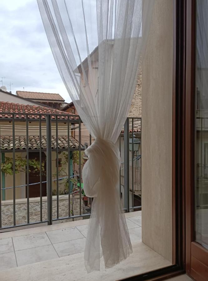 Le Ginestre Apartment ซุลโมนา ภายนอก รูปภาพ